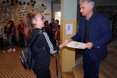 OLYMPUS DIGITAL CAMERA